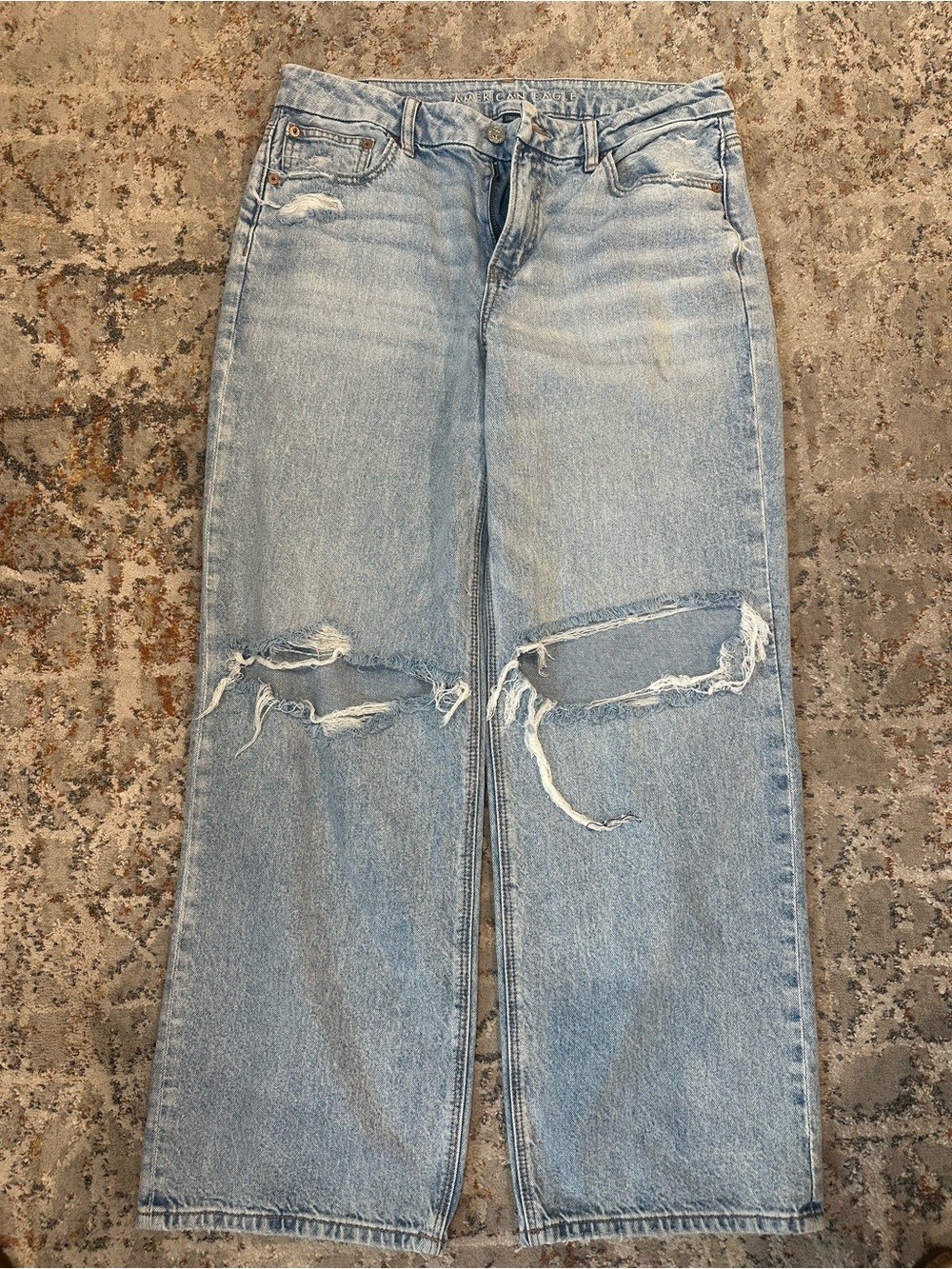 American Eagle Outfitters Light Blue Distressed Curvy Stoverise Jeans Size 10